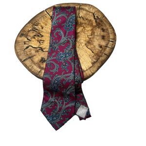 Christian Dior Men's Burgundy & Blue Paisley 100% Silk Neck Tie 3.5"W x 59"L